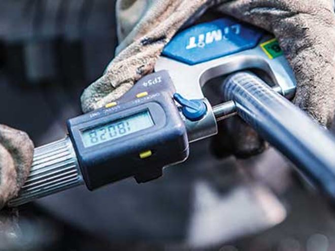 Informative image: measuring steel bar
