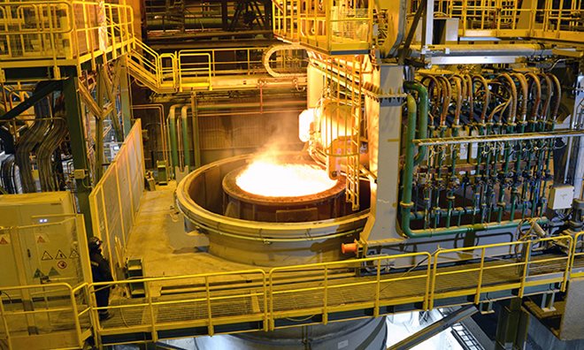 Degassing in steel manufacturing