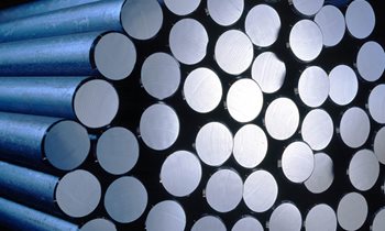 Steel bars all piled up together